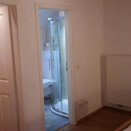 Koch Apartment *